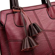 Carregar imagem no visualizador da galeria, Bolsa Luxuosa